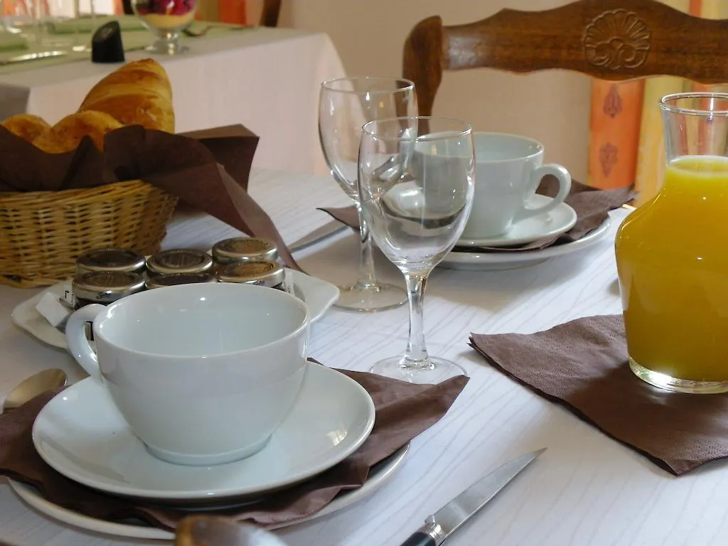 Human Hotel Restaurant Park Villecroze