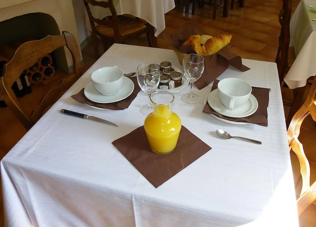 Human Hotel Restaurant Park Villecroze 2*,
