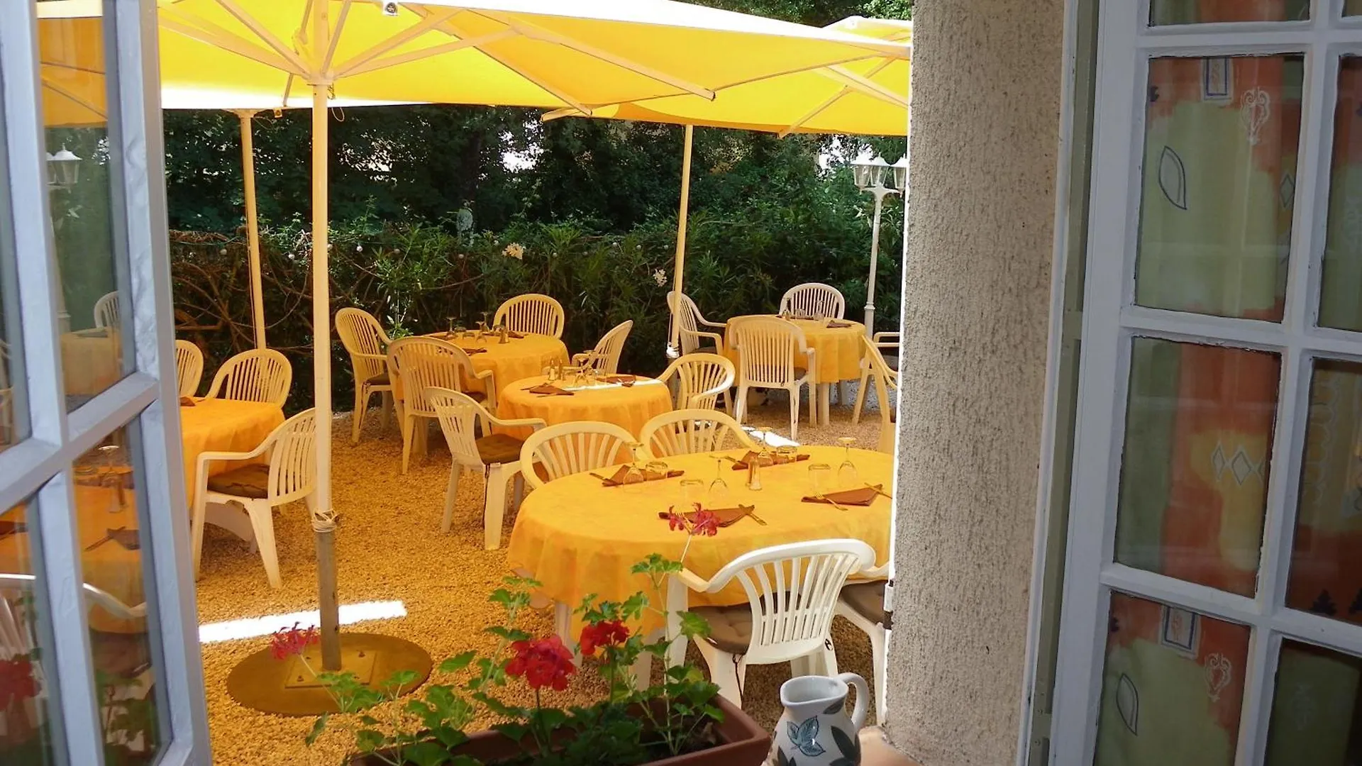 Human Hotel Restaurant Park Villecroze